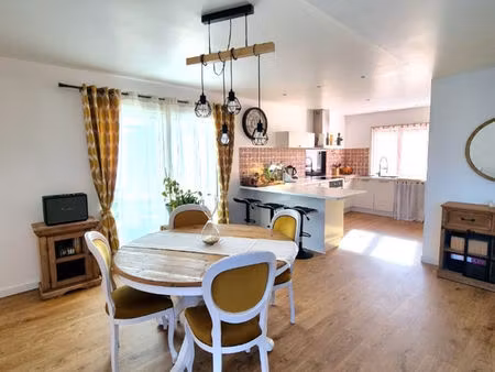 vente maison 4 pièces 123m2 céret 66400 - 329000 € - surface privée