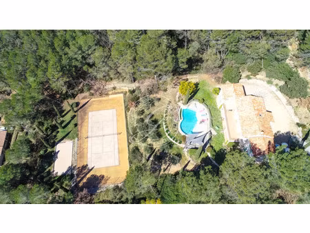 vente maison 8 pièces 270m2 flayosc 83780 - 995000 € - surface privée