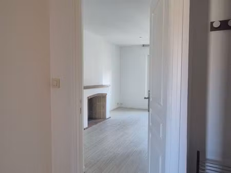 vente appartement 3 pièces 57m2 vidauban 83550 - 142000 € - surface privée
