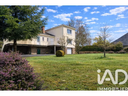 vente maison à essarts-en-bocage (85140) : à vendre / 190m² essarts-en-bocage