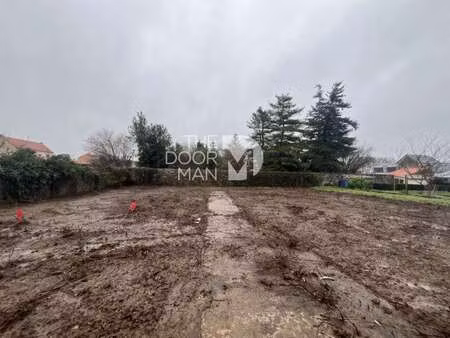 vente terrain à port-saint-père (44710) : à vendre / 422m² port-saint-père