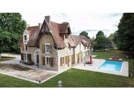 vente maison piscine à melun (77000) : à vendre piscine / 400m² melun