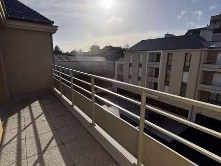location appartement 3 pièces à châteaugiron (35410) : à louer 3 pièces / 64m² châteaugiro