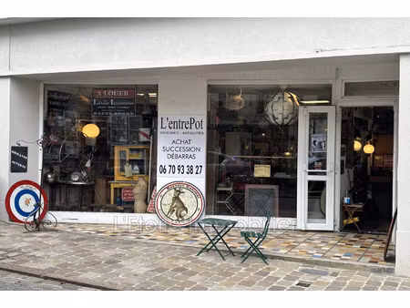 location bureaux et commerces à mortagne-au-perche (61400) : à louer / 70m² mortagne-au-pe