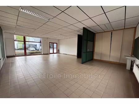 location bureaux et commerces à saint-langis-lès-mortagne (61400) : à louer / 68m² saint-l