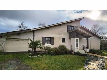 vente maison 6 pièces 154 m² le pian-médoc (33290)