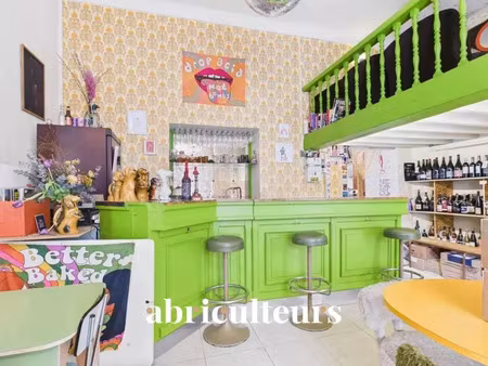 beau fonds de commerce de 50 m² – cuisine équipée & terrasse – secteur port de nice