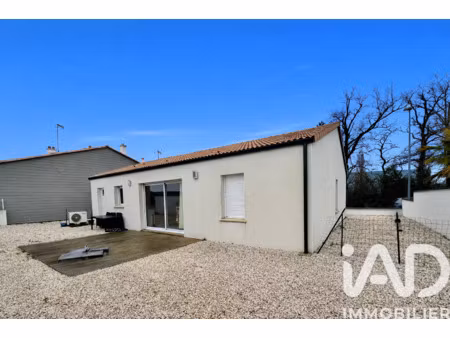 location maison au poiré-sur-vie (85170) : à louer / 90m² le poiré-sur-vie
