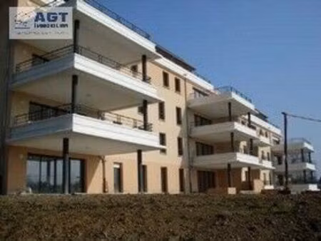 location appartement 4 pièces 99 m² à beauvais (60000)