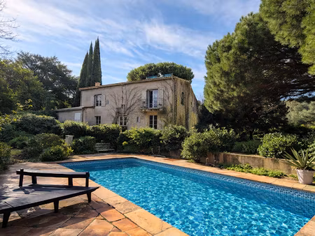 vente maison 7 pièces 157 m² à la garde-freinet (83680)  950 000 €