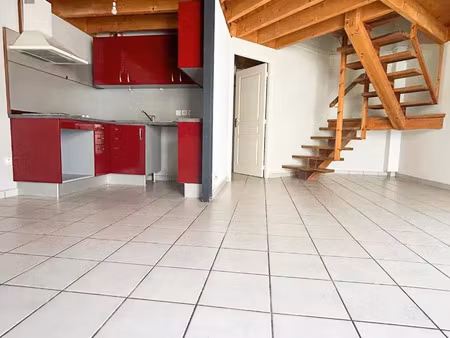 location appartement 3 pièces 69 m² à thuir (66300)