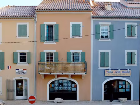 location appartement 3 pièces 68 m² à le thor (84250)