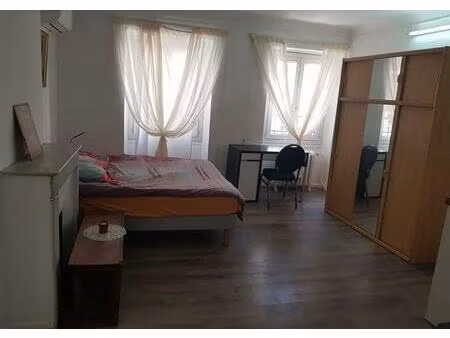 location appartement 1 pièce 25 m² à marseille 6 (13006)