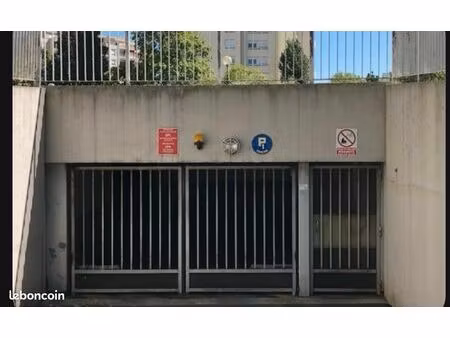 vente box/garage angers 49000