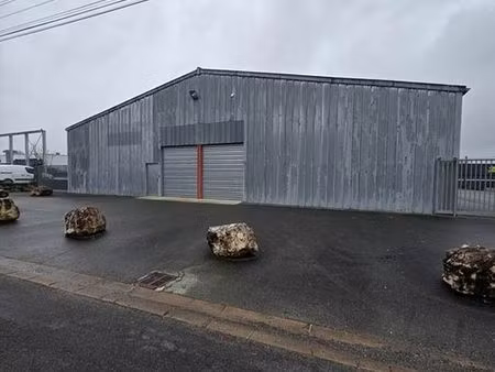 parking/box 4 m² saintes