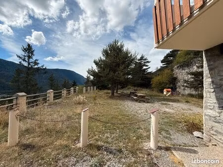 appartement t3 39m2. accès jardin et proche station