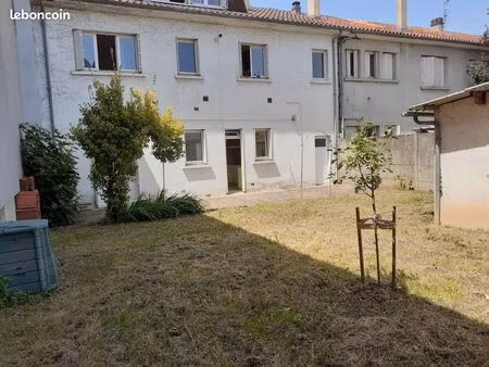 appartement f3 de 80 m² à louer au centre ville de terrasson