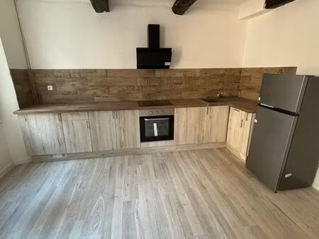 appartement t3 70 m2 - centre ville - le muy