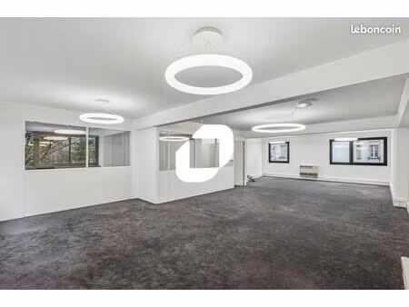 bureau 478 m²