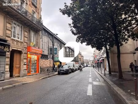 local commercial 52 m²