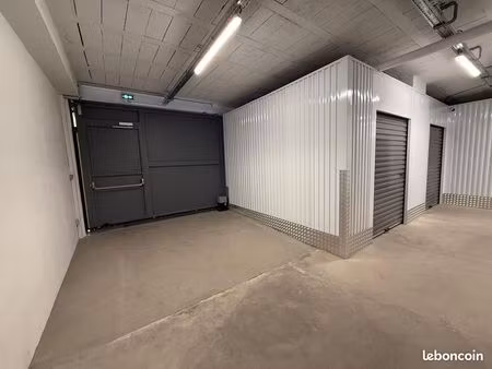 local commercial / entrepôt / stockage 202 m² à louer