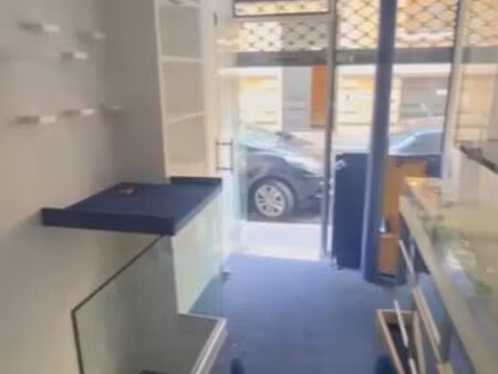 local commercial 20 m² paris 16ème