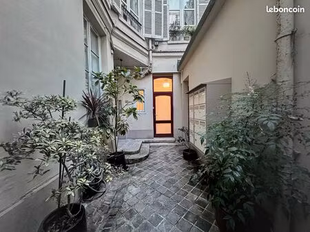 opéra locaux refaits à neuf