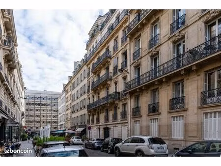 local paris 8eme arrondissement