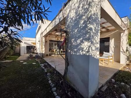 vente maison 4 pièces 121 m² avignon (84140)