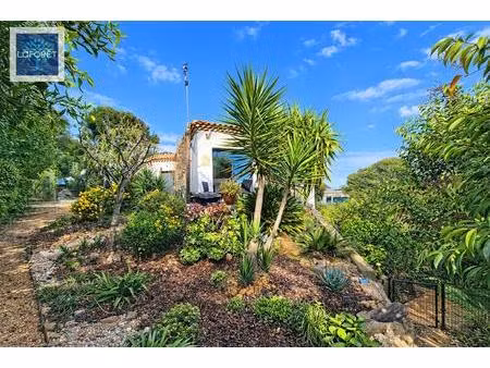 villa vallauris 160 m² sur un terrain de 834m² avec piscine et dépendance