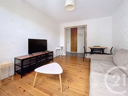 location appartement 3 pièces 52m² chamalieres 63400