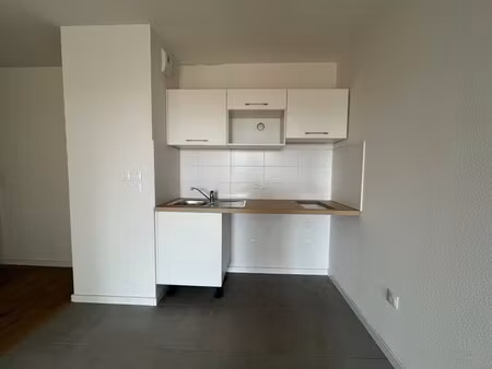 location appartement 1 pièce 41m² eaunes 31600