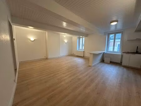 location appartement 2 pièces 50m² thoissey 01140