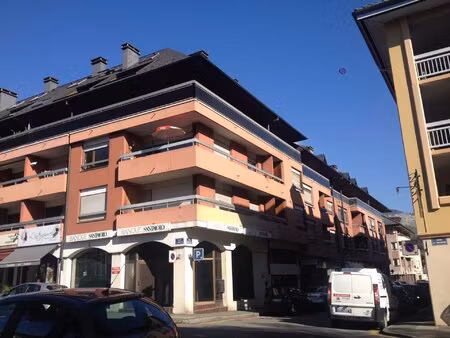 location parking sallanches 74700