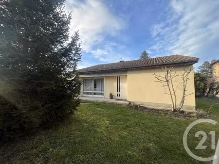 location maison 4 pièces 74m² mozac 63200