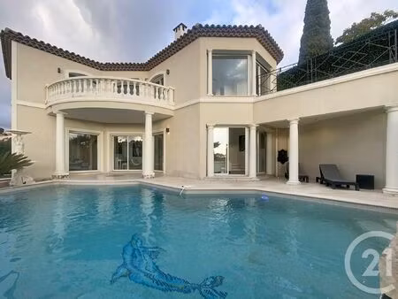 location maison 6 pièces 200m² st laurent du var 06700