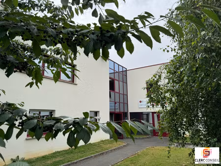 location local professionnel 130m² evreux 27000