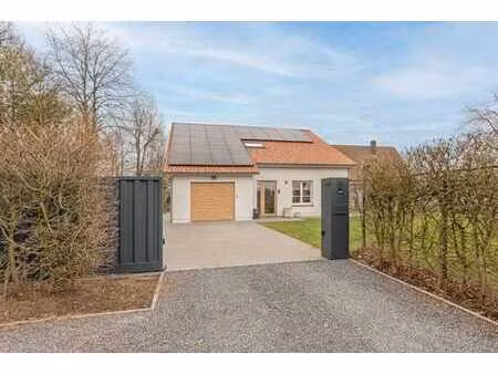 villa économe en énergie avec 3 chambres et piscine à zemst