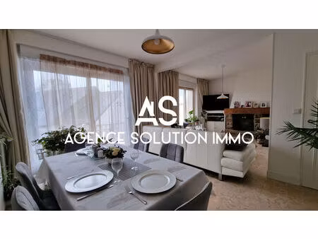 maison en pierre 169 m²   centre bourg de brecé (à 3 km de gorron)