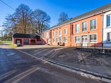 auberge à vendre hyper centre de lavacherie ste-ode