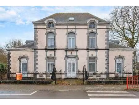 maison de caractère à rénover avec potentiel sur 32 ares