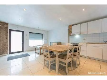 appart 2ch.avec entrée privative loué!