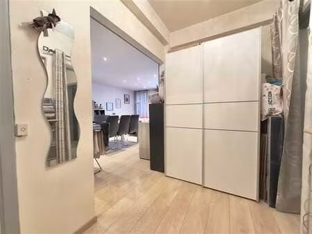 appartement 2 chambres rénové + garage et cave