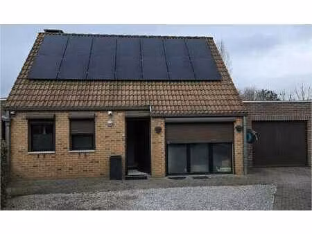 belle villa dans un quartier calme