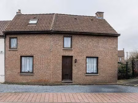 baudour / 3 façades à rénover avec dépendance