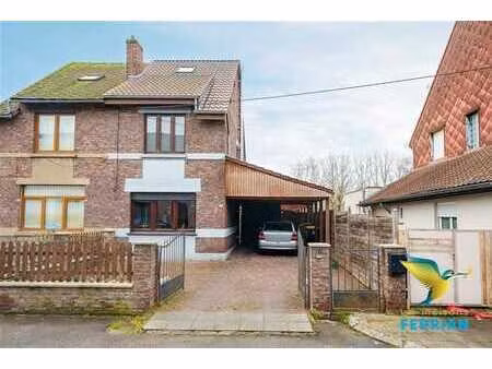 superbe maison 3 façades avec piscine