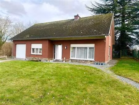 belle villa région des collines - 2 ch - garage - jardin