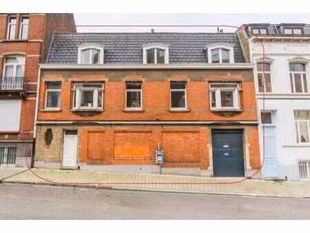 prox. place jourdan - garage - magnifique potentiel