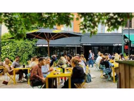 restaurant au cœur de bxl  terrasse de 120m²  unique!