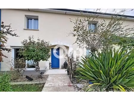 maison saint-pantaléon-de-larche 152 m² t-7 à vendre  349 900 €